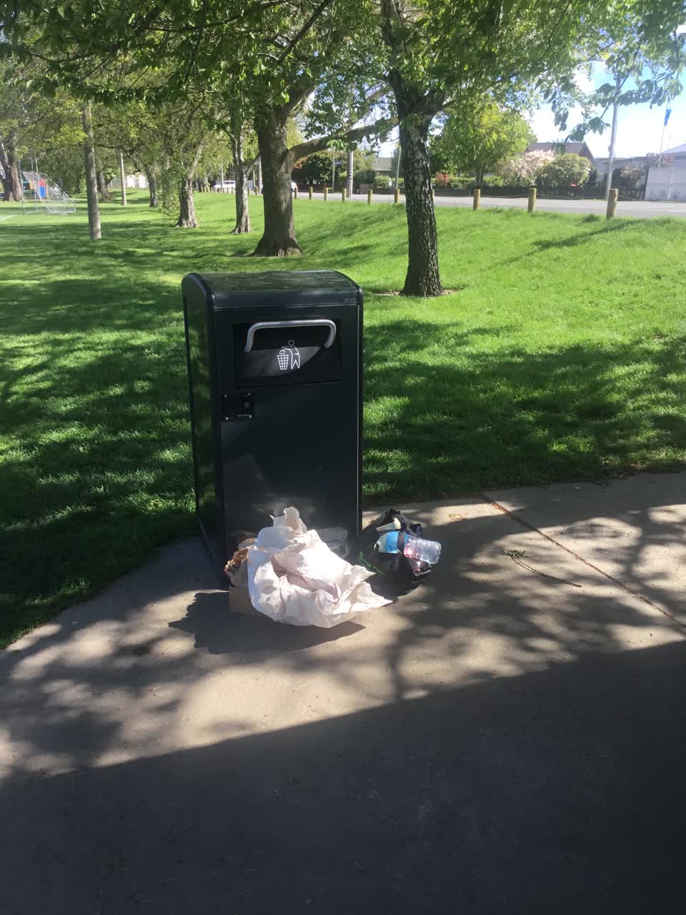 The photograph attached to this rubbish/recycling report