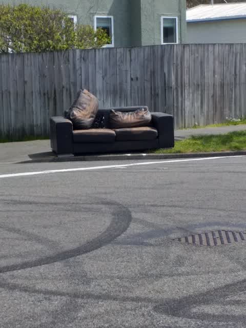 Rubbish/Recycling, a report photo