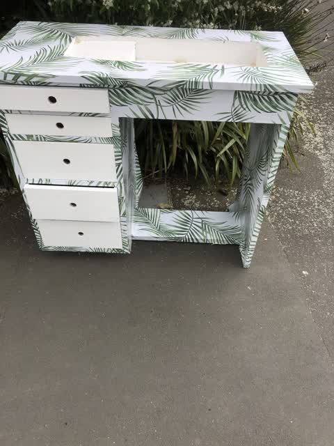 Rubbish/Recycling, a report photo
