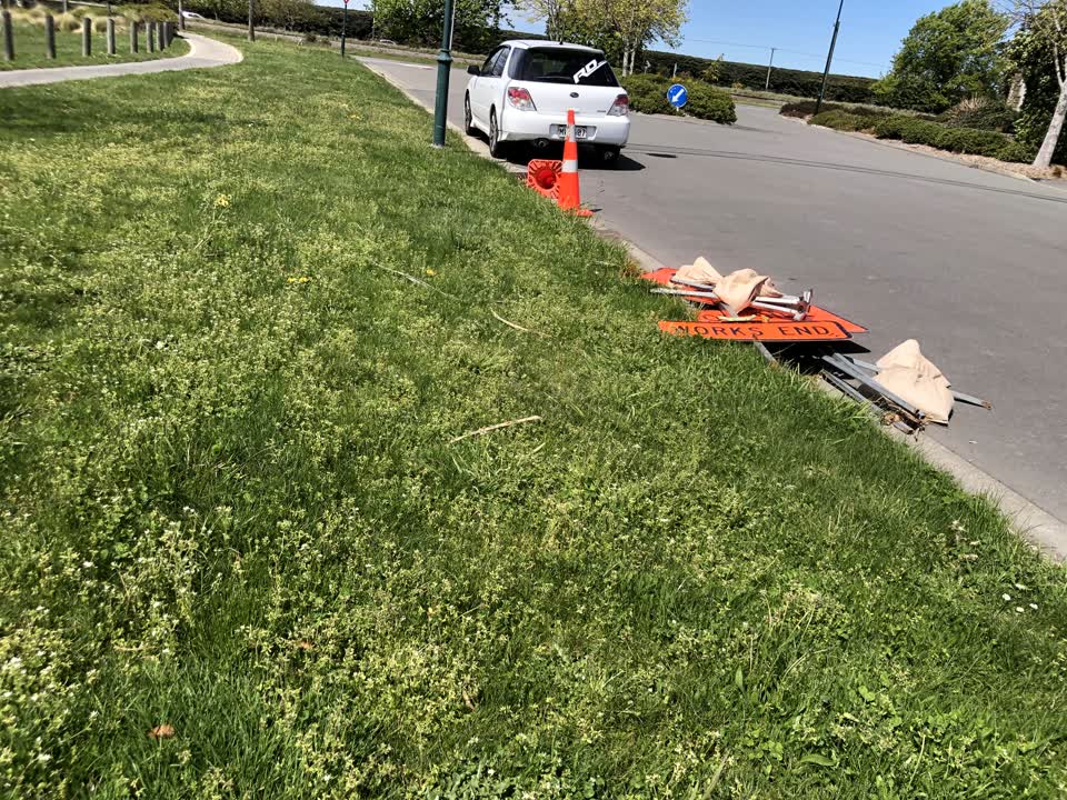 The photograph attached to this roading/streets report