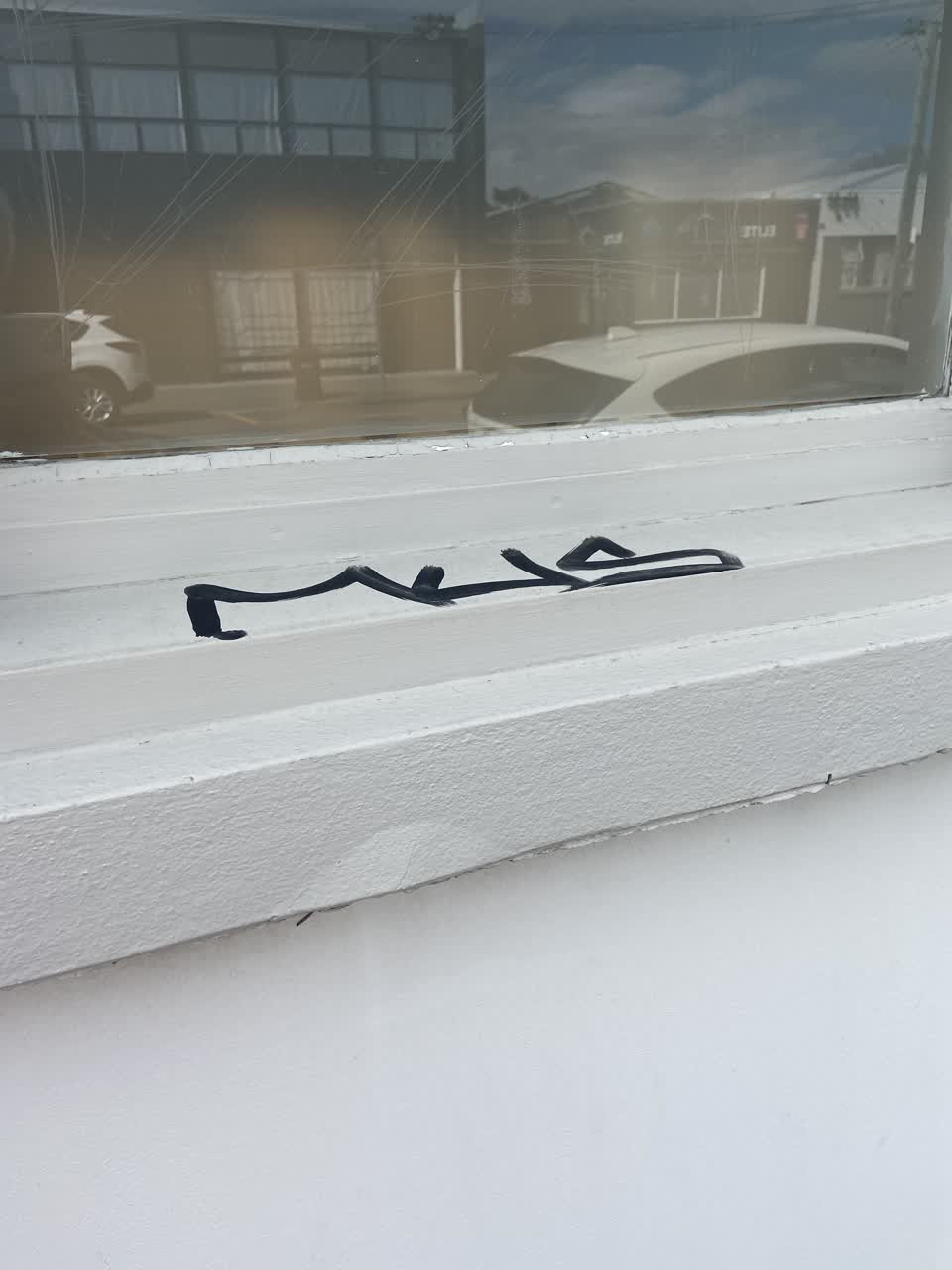 The photograph attached to this graffiti report