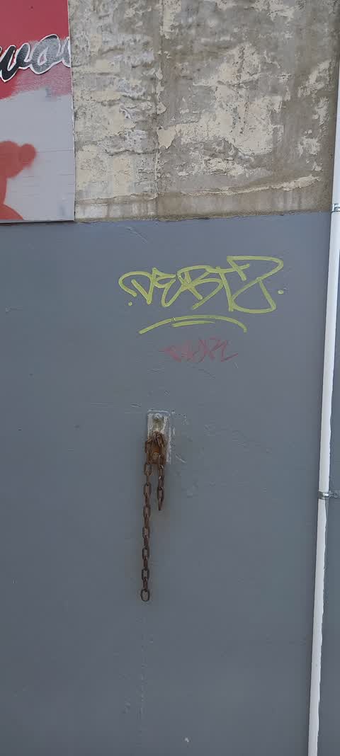 Graffiti — a report photo