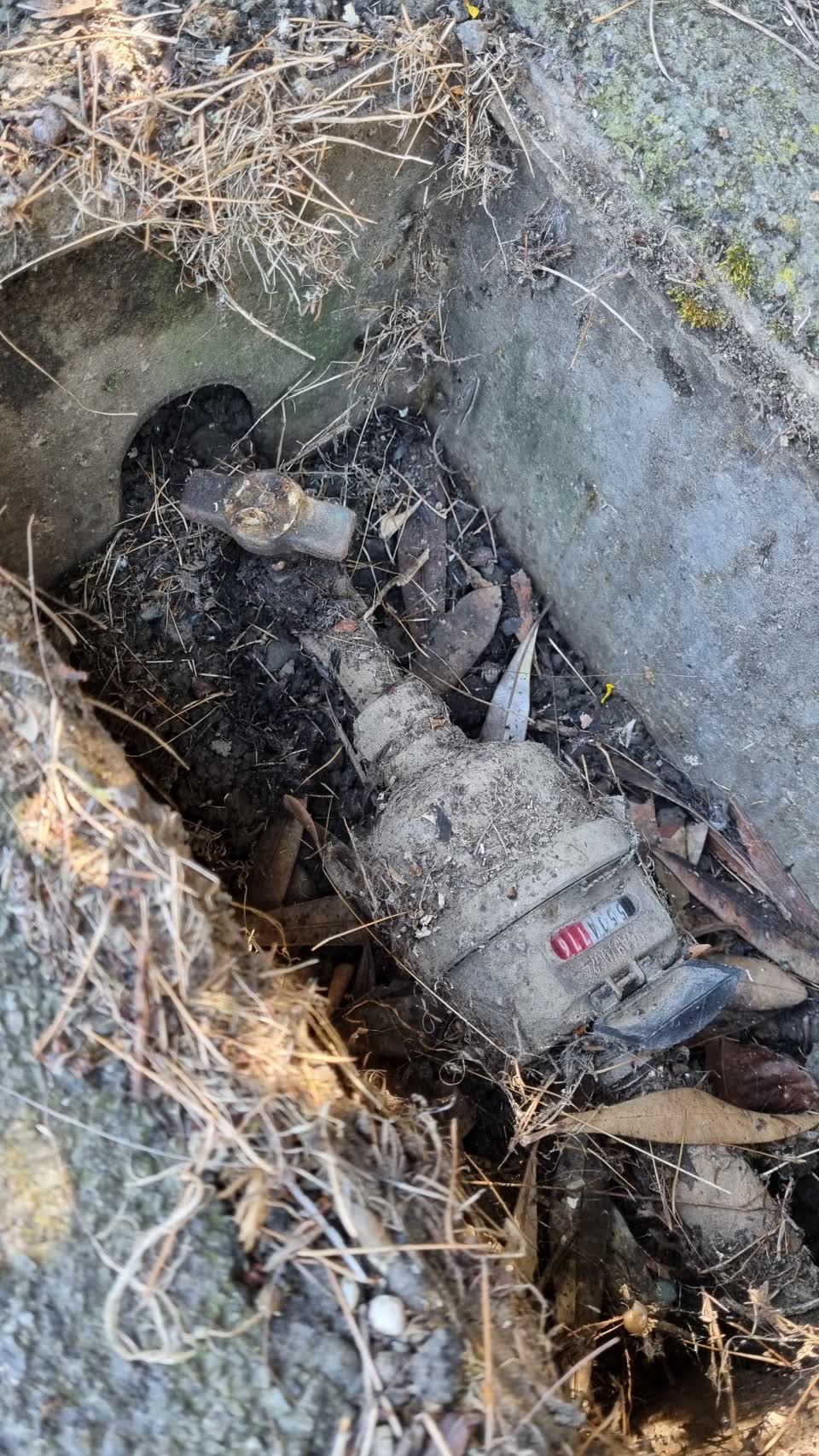 The photograph attached to this water supply report