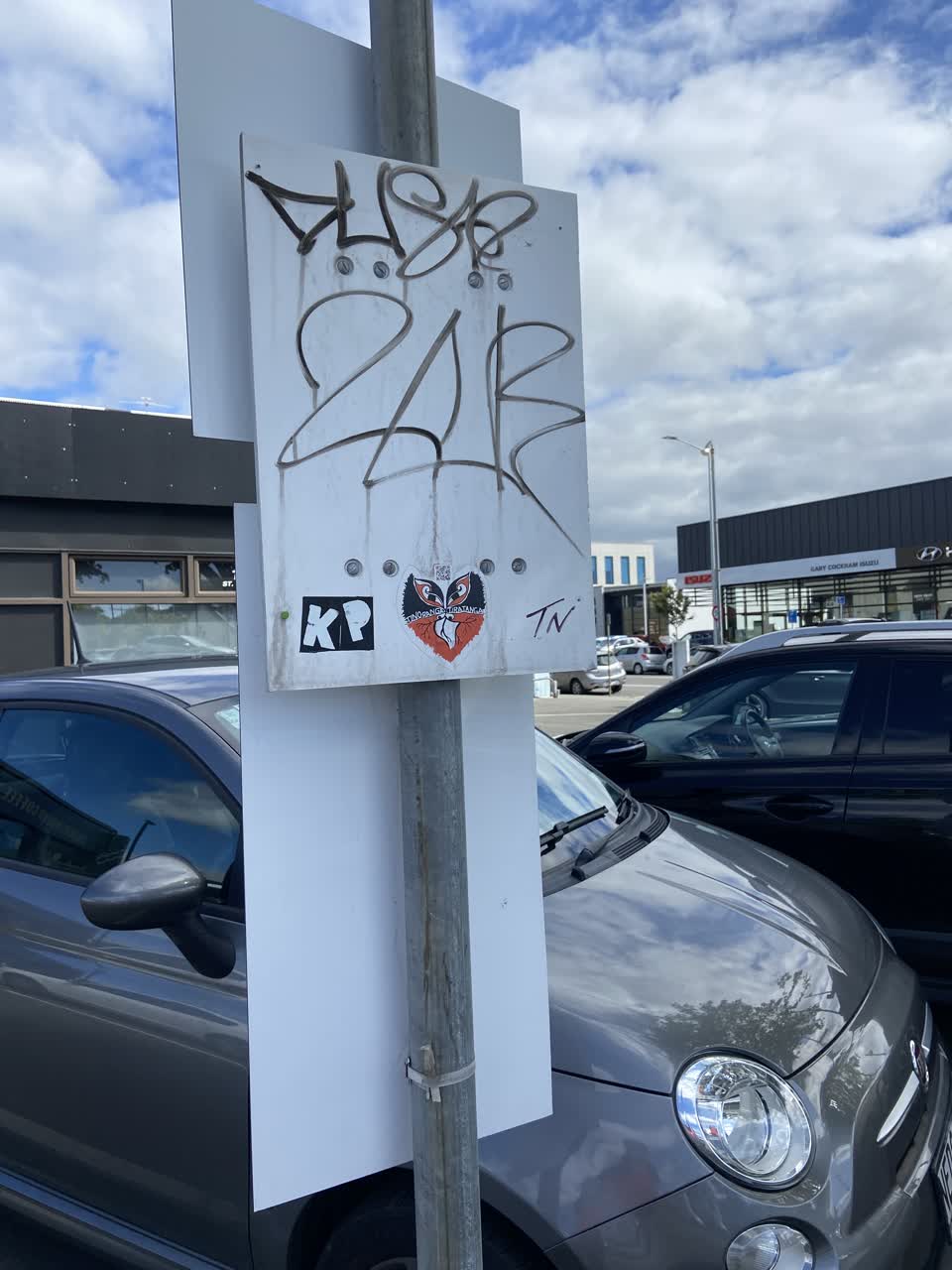 The photograph attached to this graffiti report