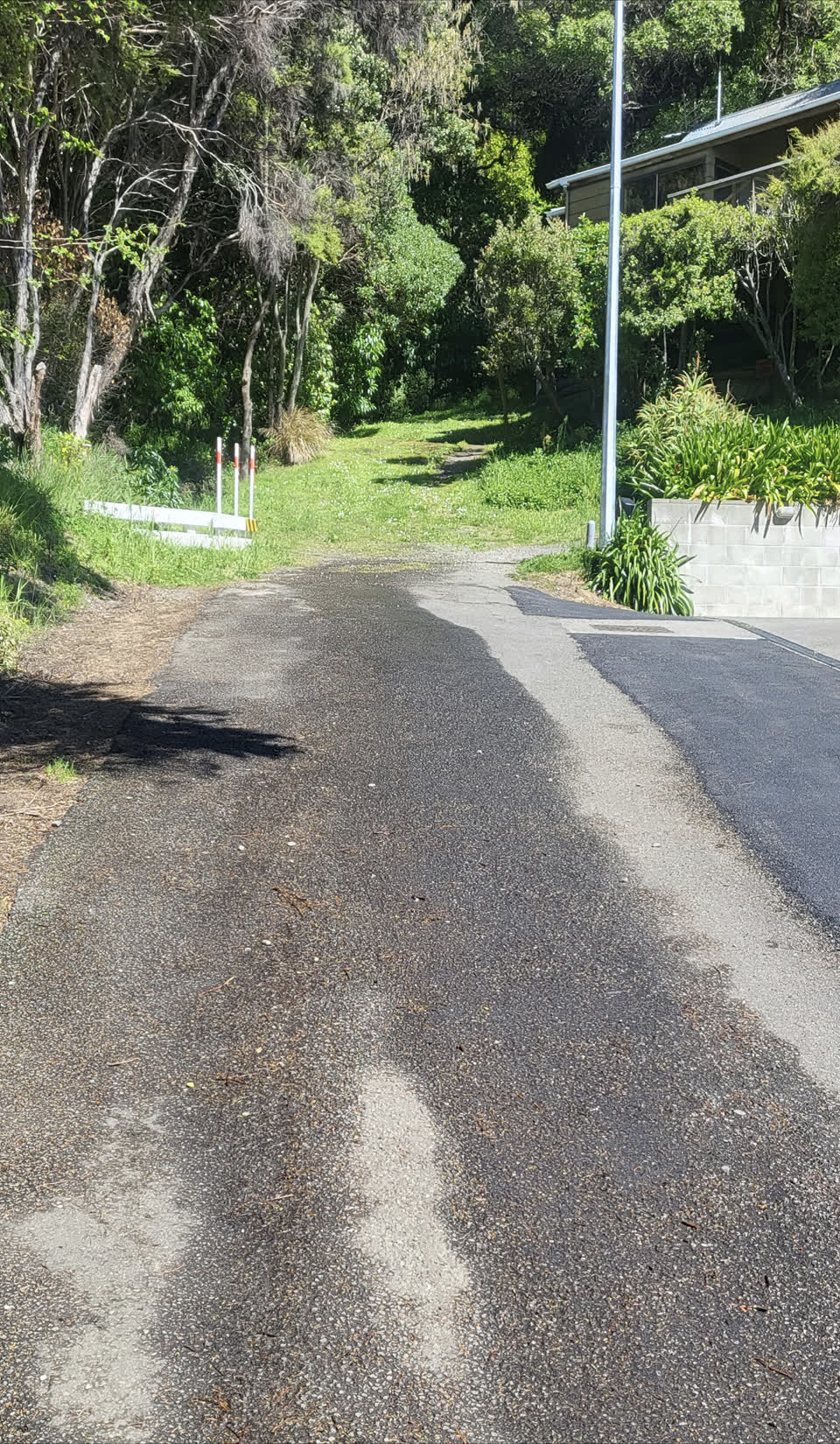 The photograph attached to this sewer - leak / blockage report