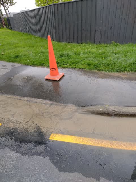 Water Leak, a report photo