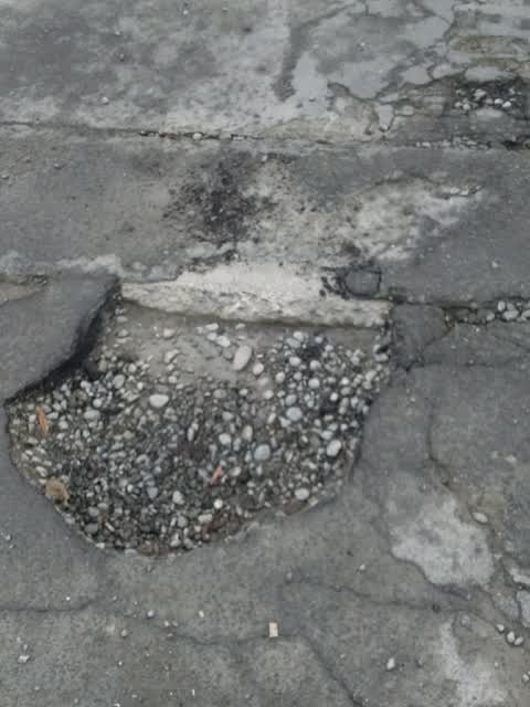 Roading/Streets, a report photo