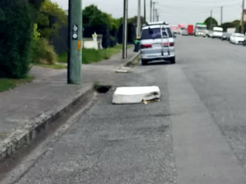 Rubbish/Recycling, a report photo
