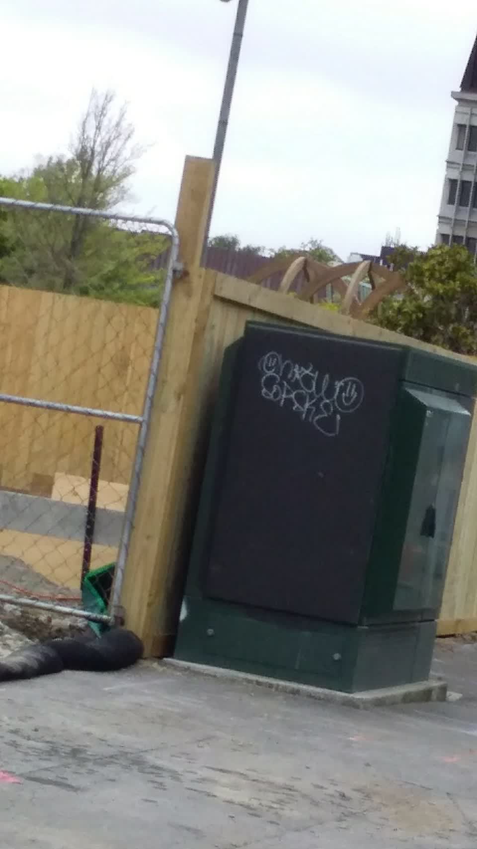 The photograph attached to this graffiti report