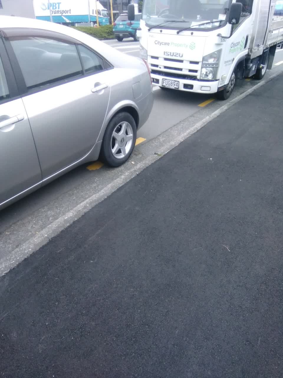 The photograph attached to this roading/streets report