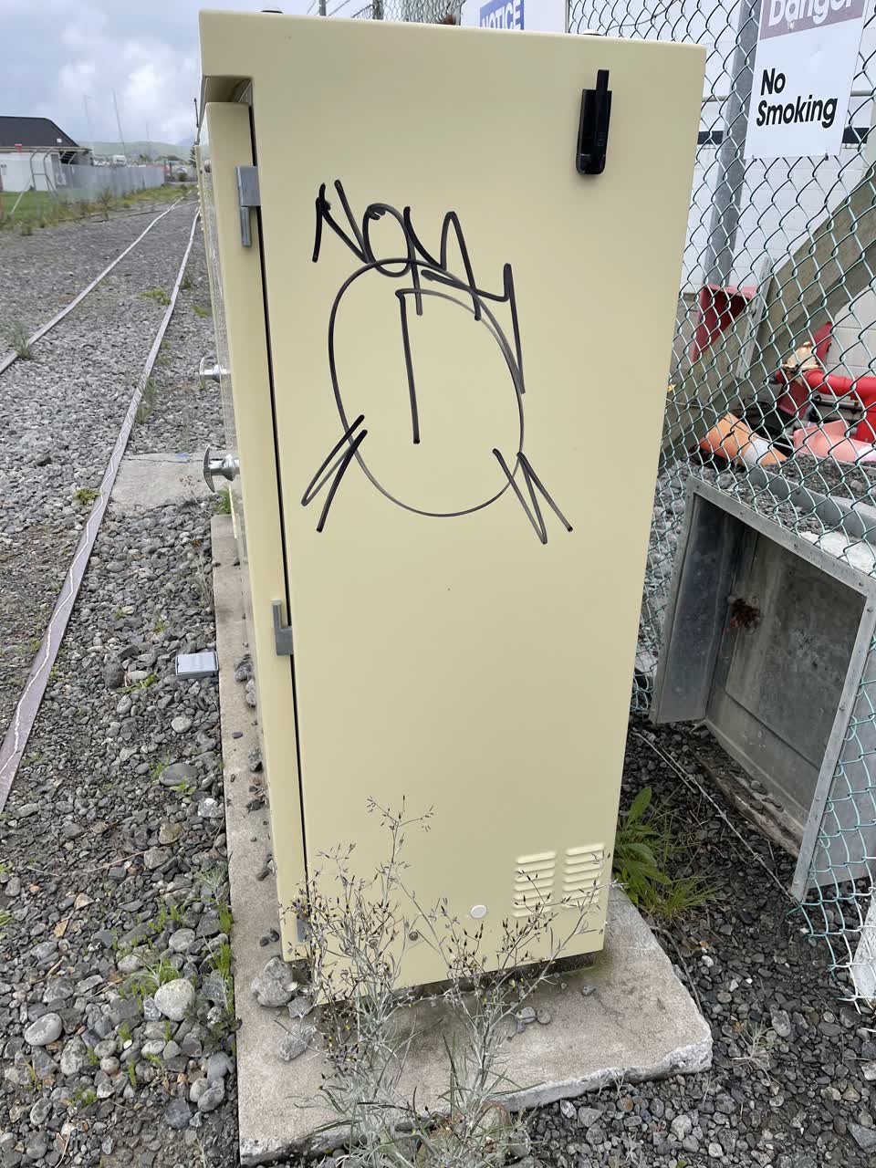 The photograph attached to this graffiti report