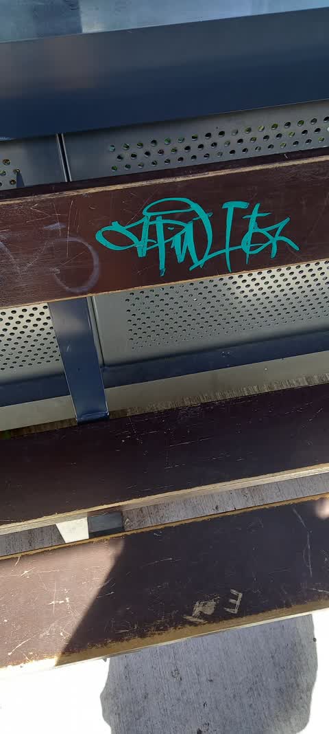 Graffiti, a report photo