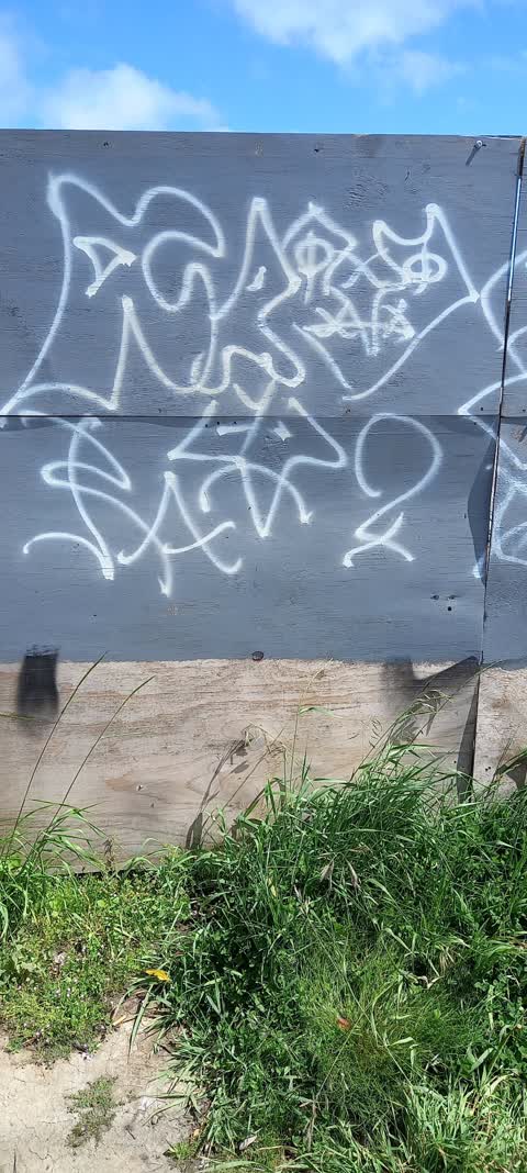 Graffiti, a report photo