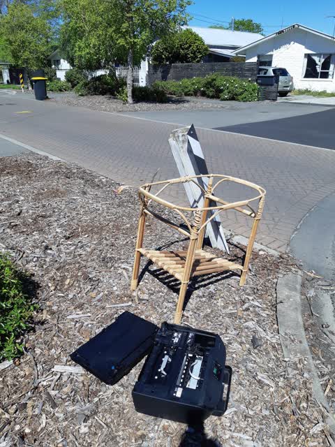 Rubbish/Recycling, a report photo