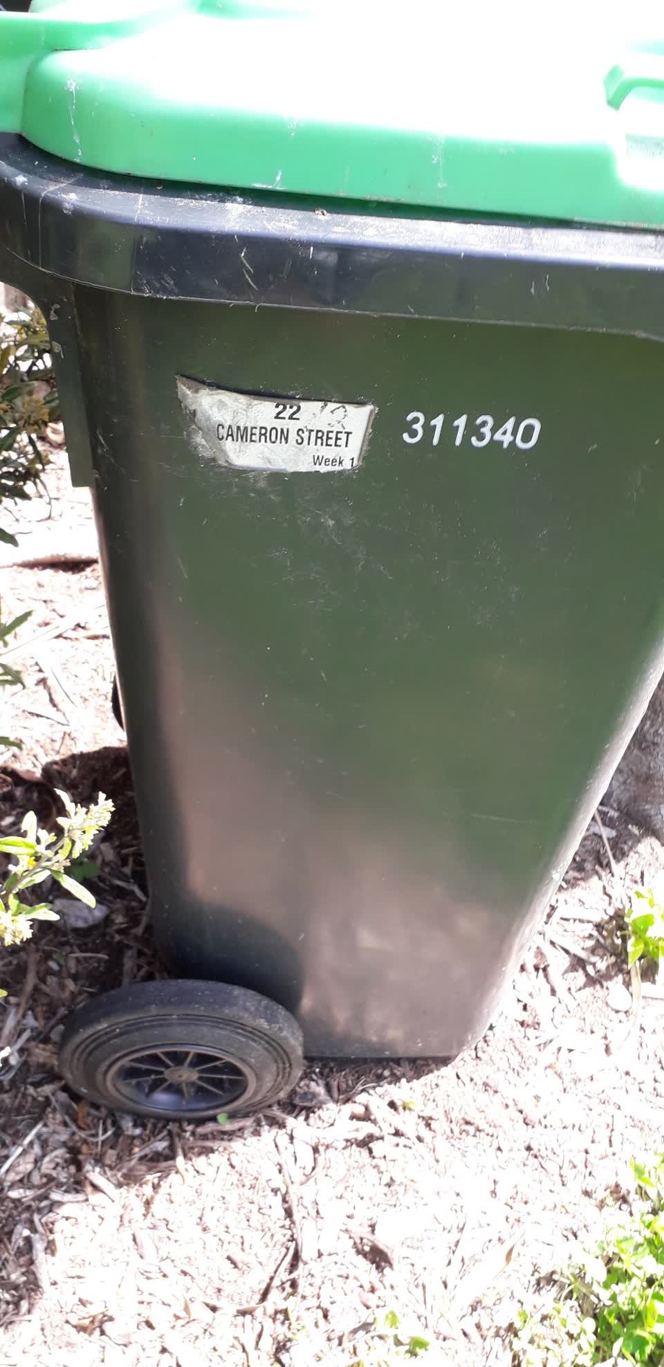 The photograph attached to this rubbish/recycling report