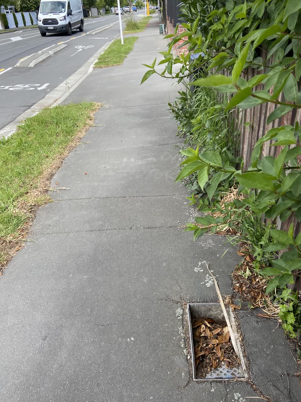 The photograph attached to this roading/streets report