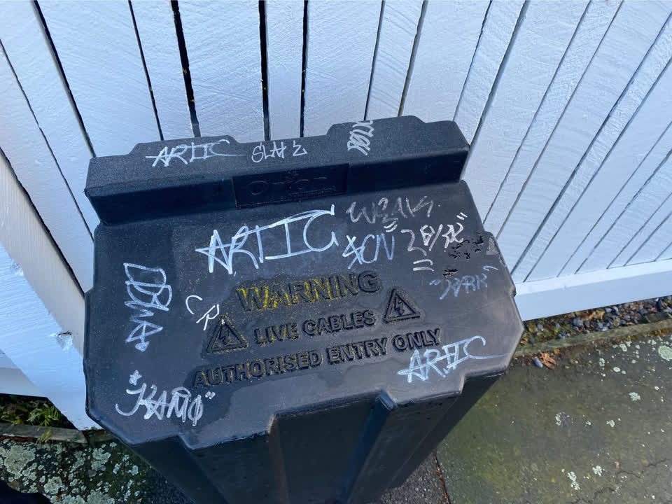The photograph attached to this graffiti report
