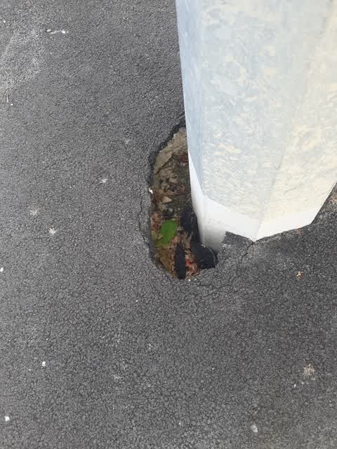 Roading/Streets, a report photo