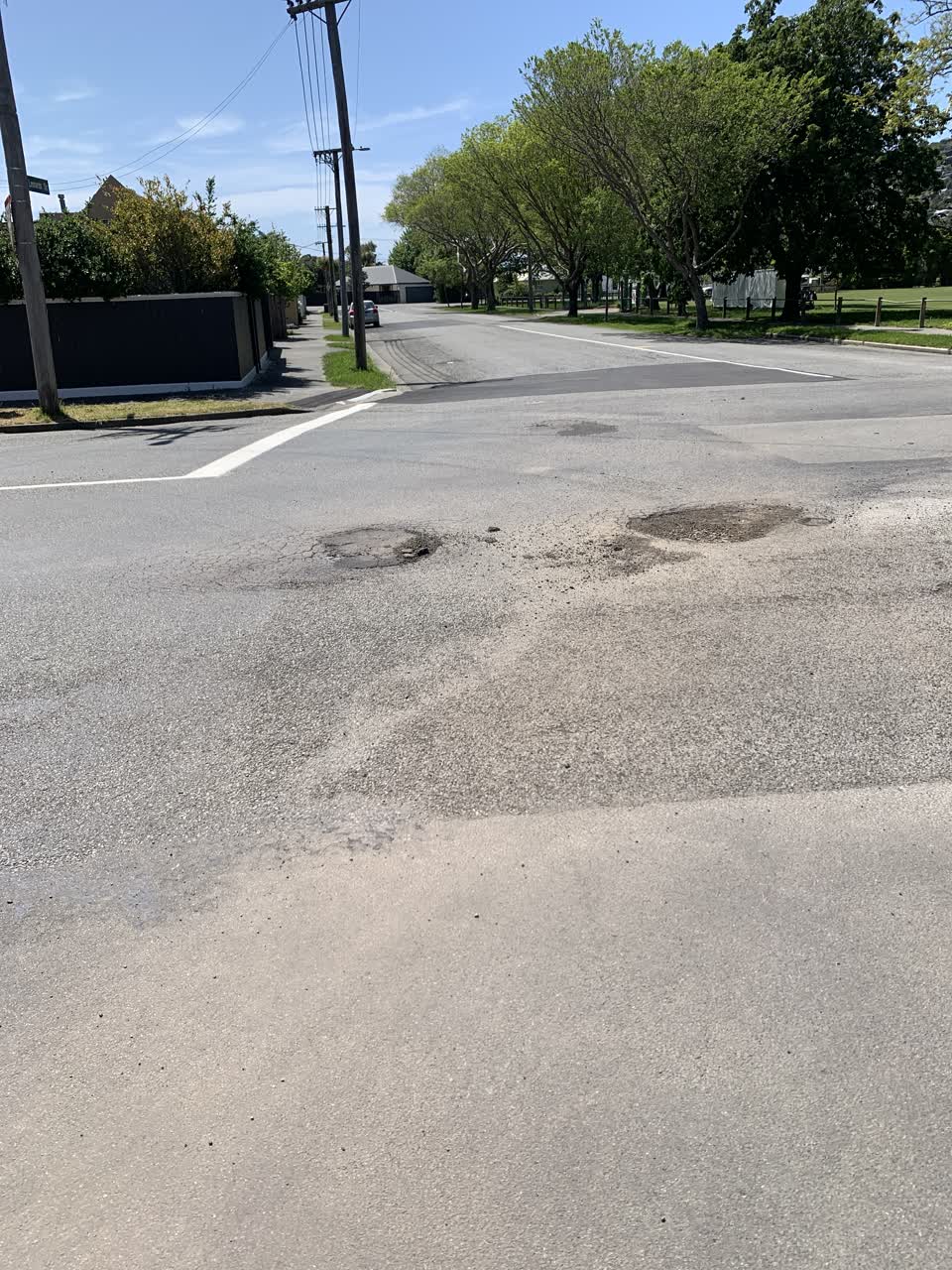 The photograph attached to this roading/streets report