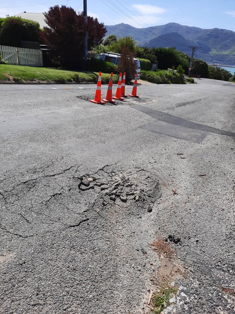 The photograph attached to this roading/streets report