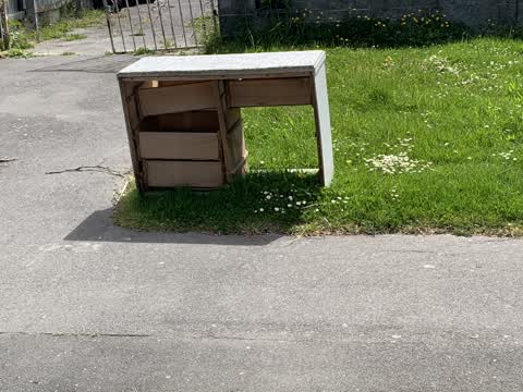 Rubbish/Recycling, a report photo