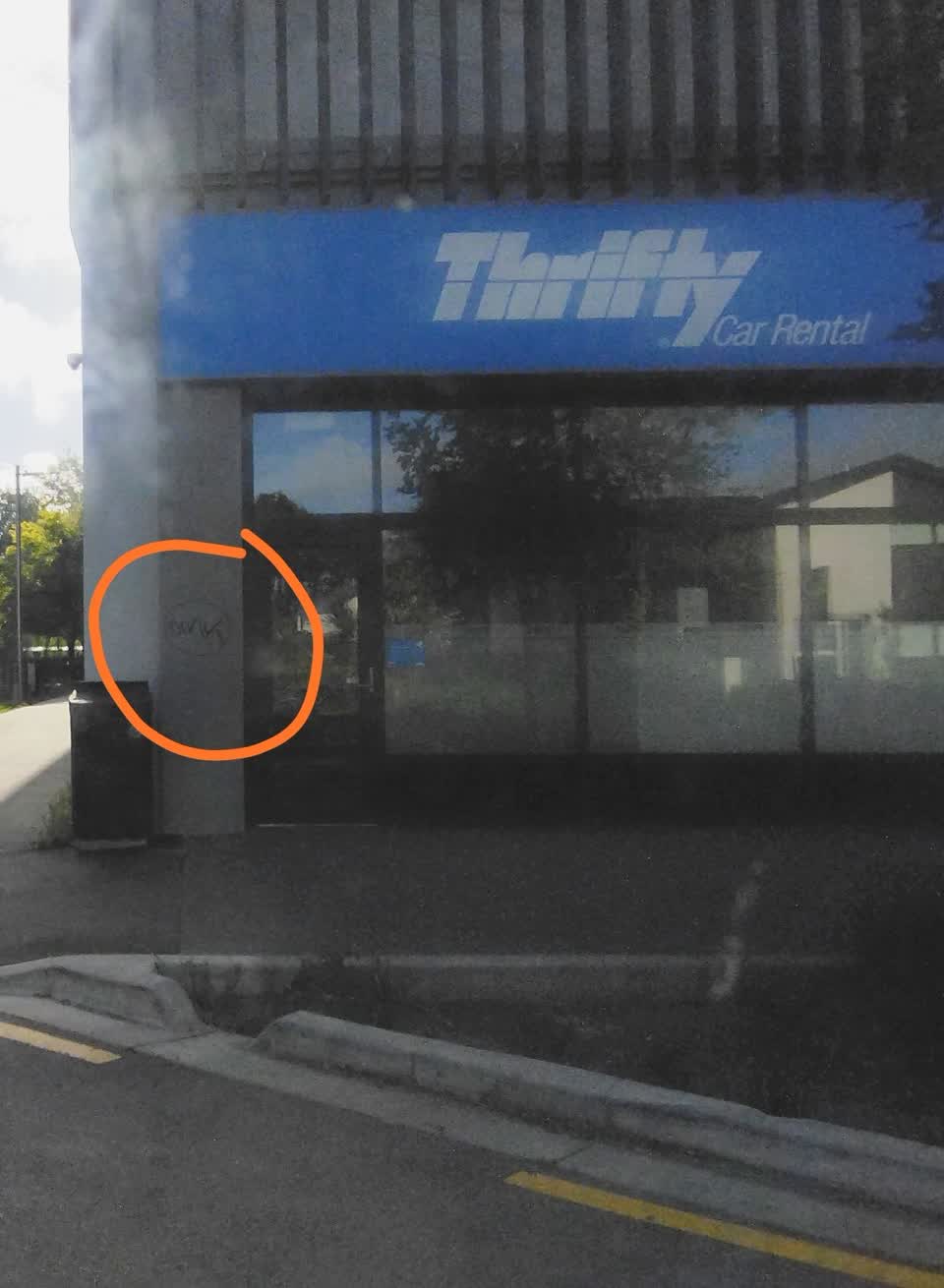 The photograph attached to this graffiti report