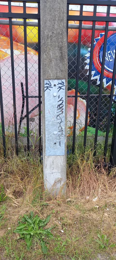 Graffiti, a report photo
