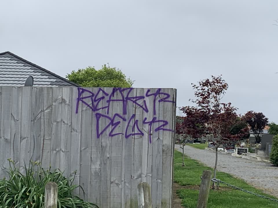 The photograph attached to this graffiti report
