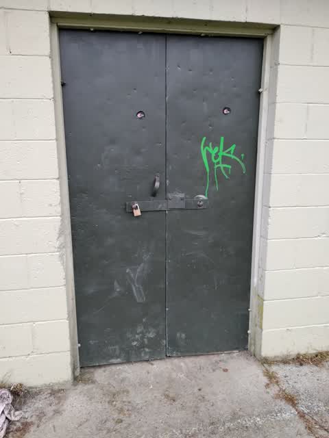 Graffiti, a report photo
