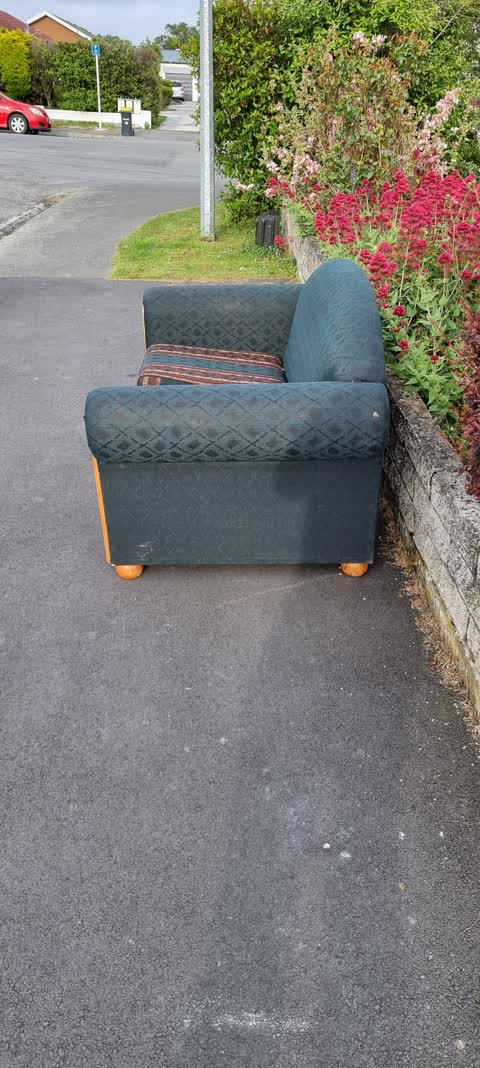 Rubbish/Recycling, a report photo