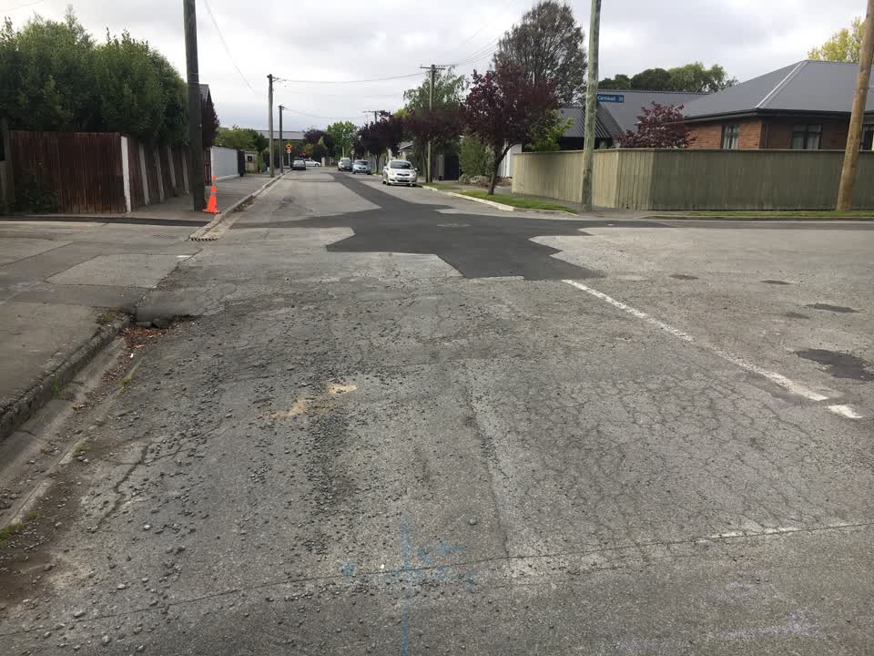 The photograph attached to this roading/streets report