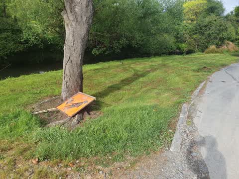 Rubbish/Recycling, a report photo