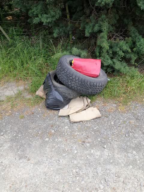 Rubbish/Recycling — a report photo