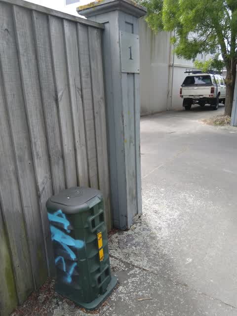 Graffiti, a report photo