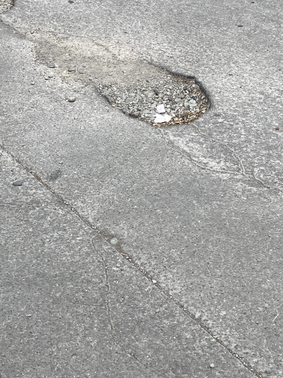 The photograph attached to this roading/streets report