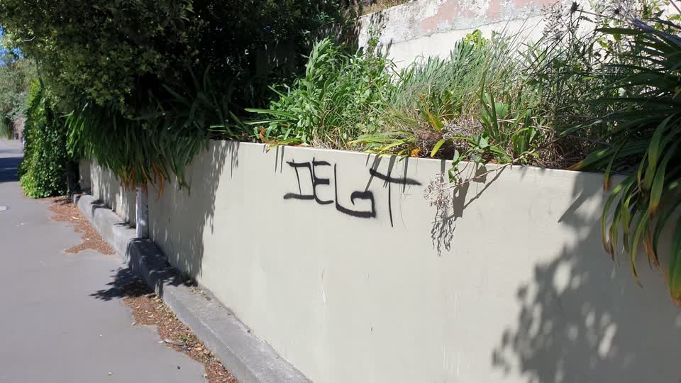 The photograph attached to this graffiti report