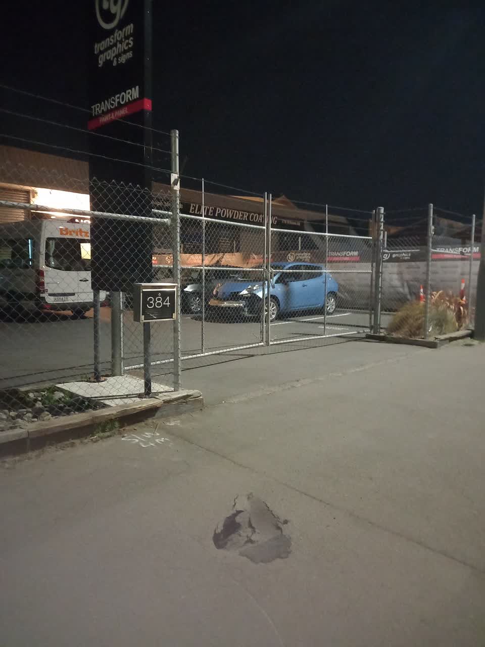 The photograph attached to this roading/streets report