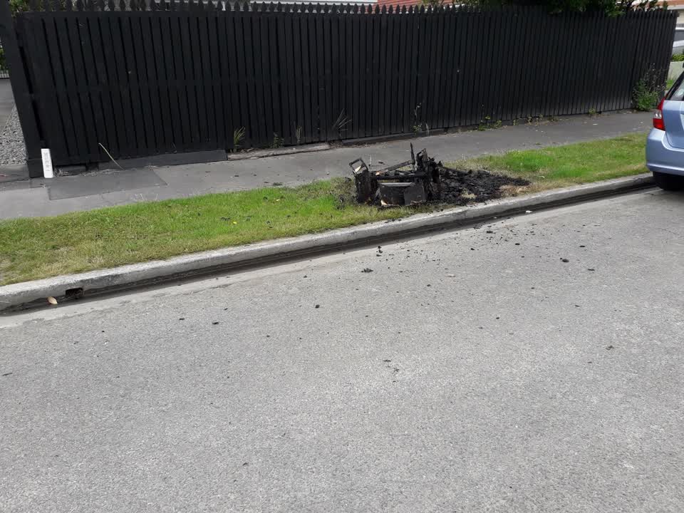 The photograph attached to this roading/streets report