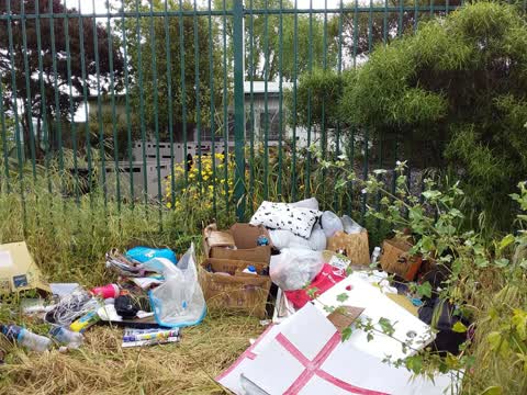 Rubbish/Recycling, a report photo