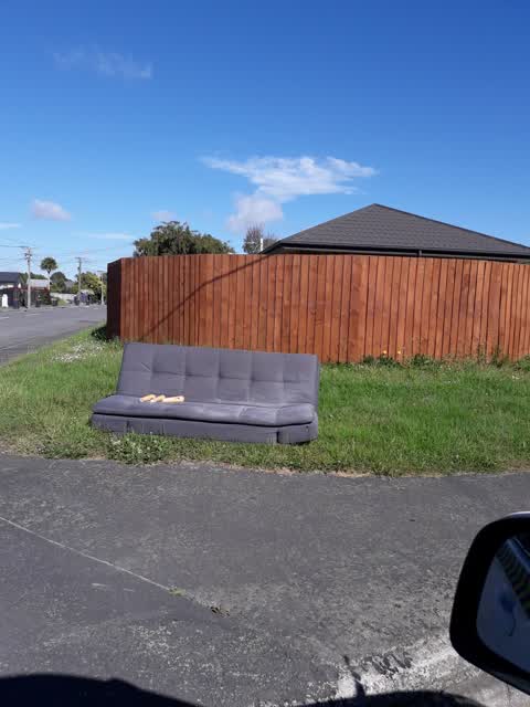 Rubbish/Recycling, a report photo