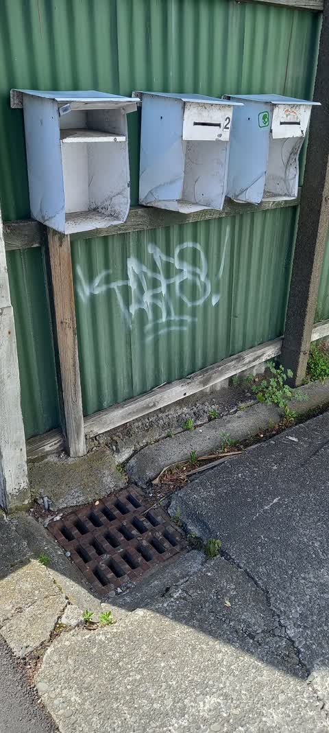 Graffiti, a report photo