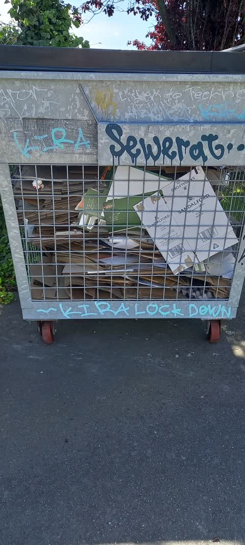 Graffiti, a report photo