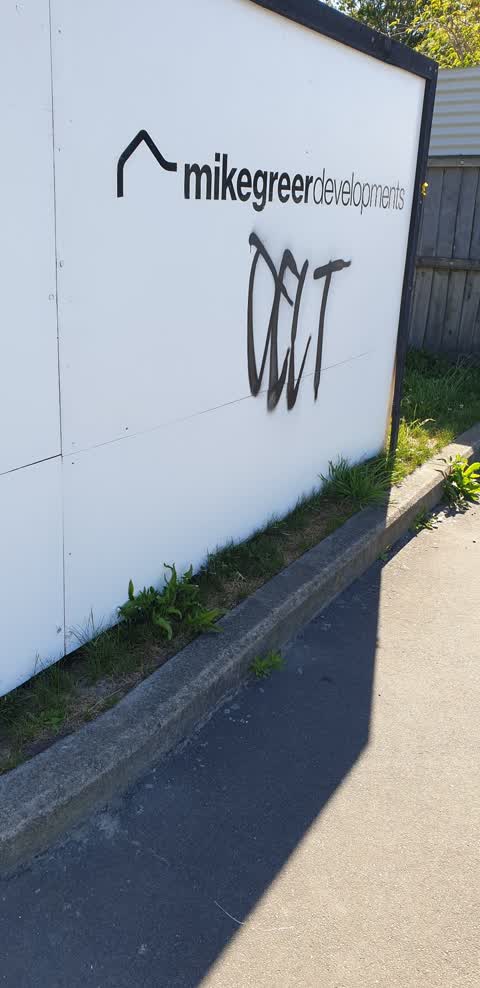 Graffiti, a report photo