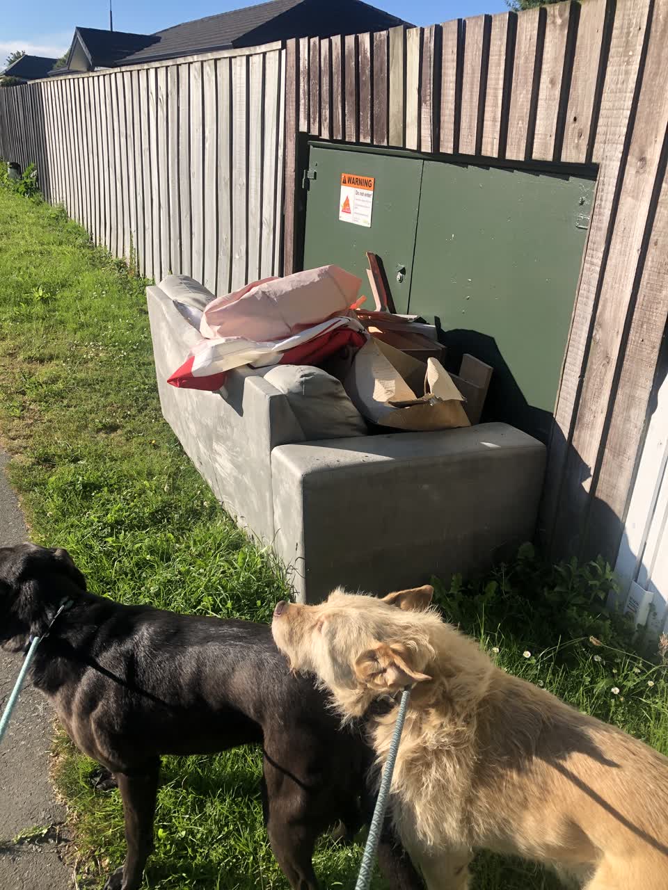 The photograph attached to this rubbish/recycling report