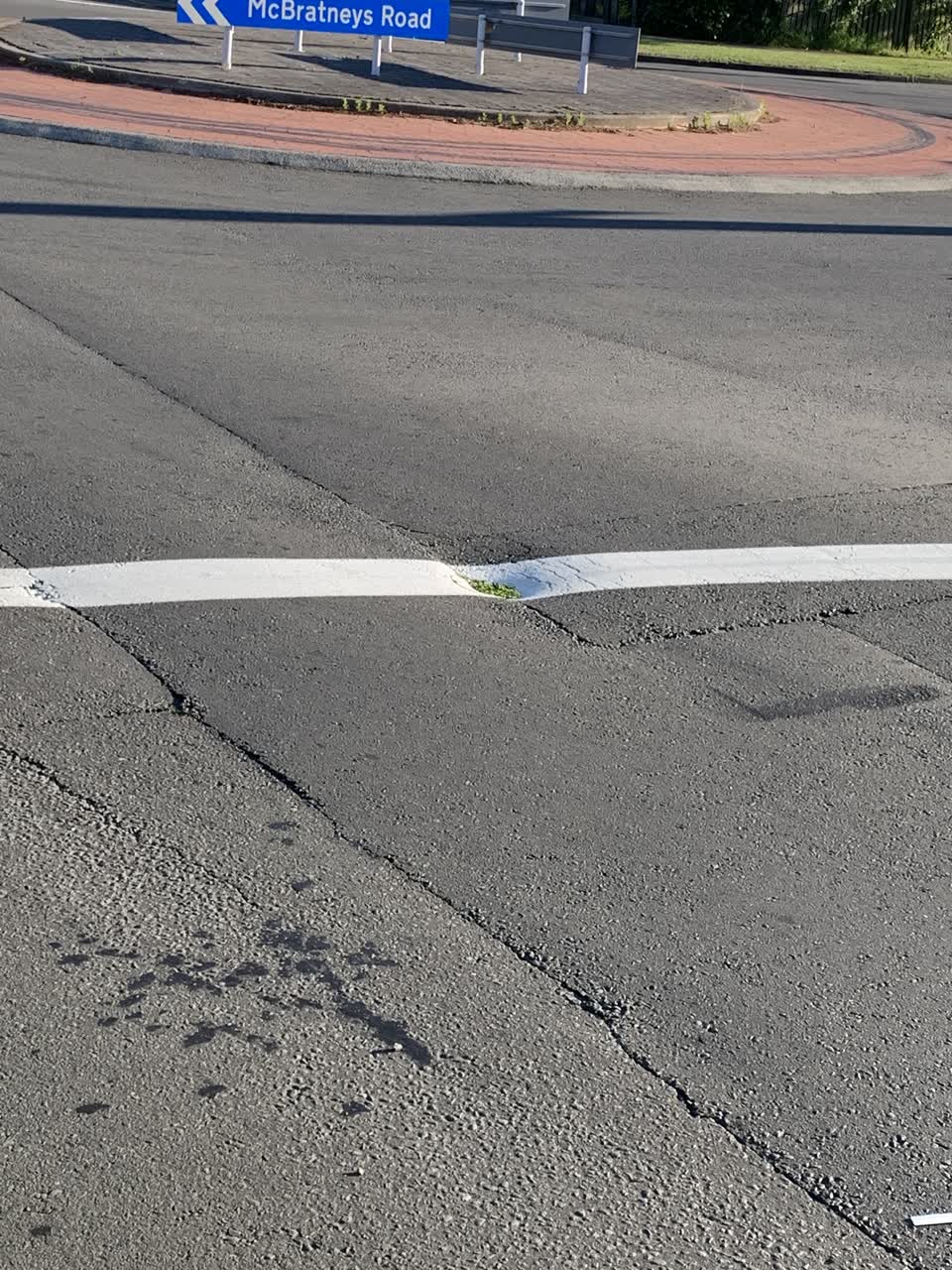 The photograph attached to this roading/streets report