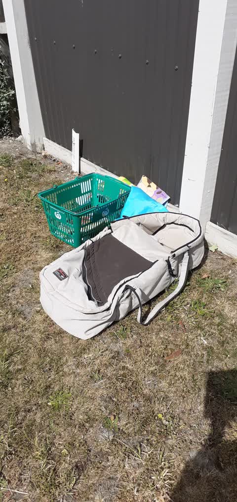 Rubbish/Recycling, a report photo