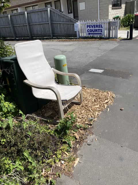 Rubbish/Recycling, a report photo