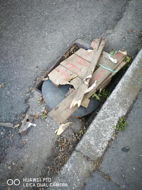 Roading/Streets, a report photo