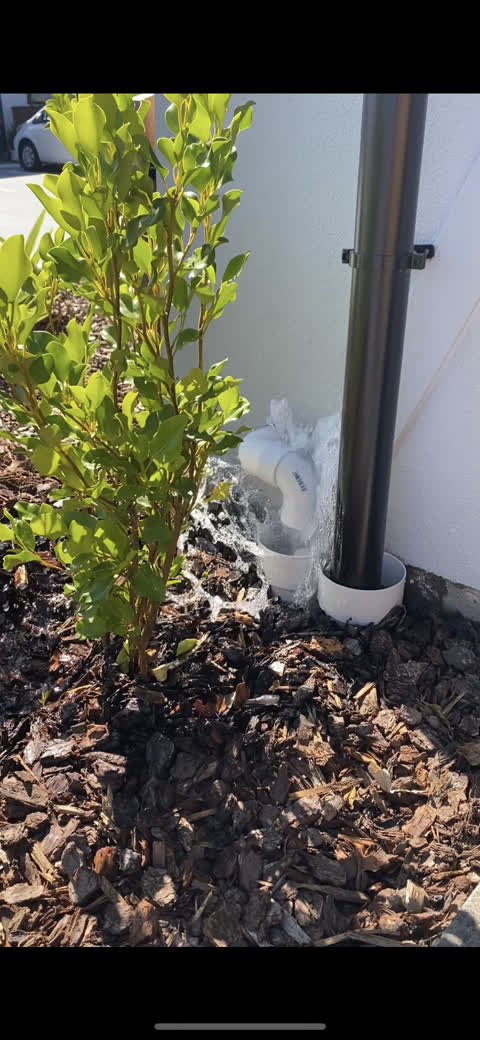 Water Leak, a report photo
