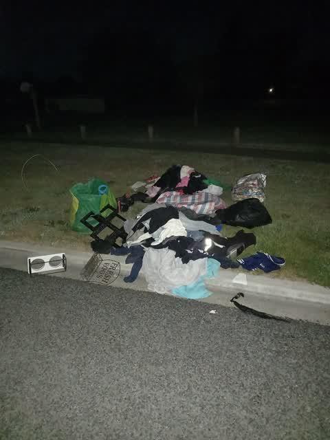 Rubbish/Recycling, a report photo